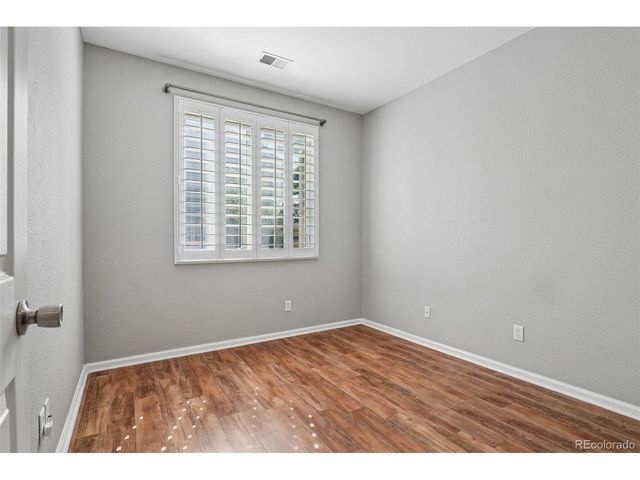 21749 E Jarvis Pl, Aurora, CO 80018