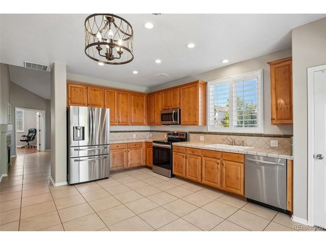 21749 E Jarvis Pl, Aurora, CO 80018