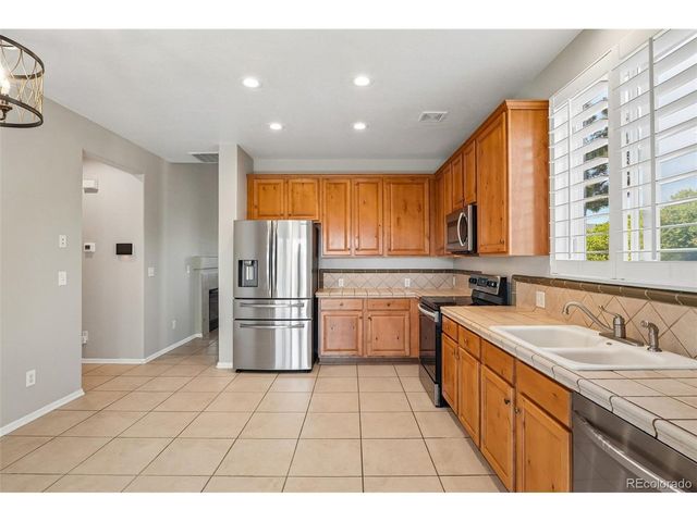 21749 E Jarvis Pl, Aurora, CO 80018