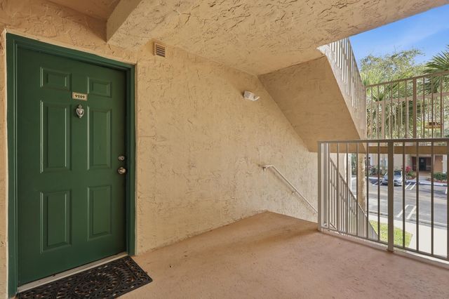 284 Village Boulevard 9209, Tequesta, FL 33469