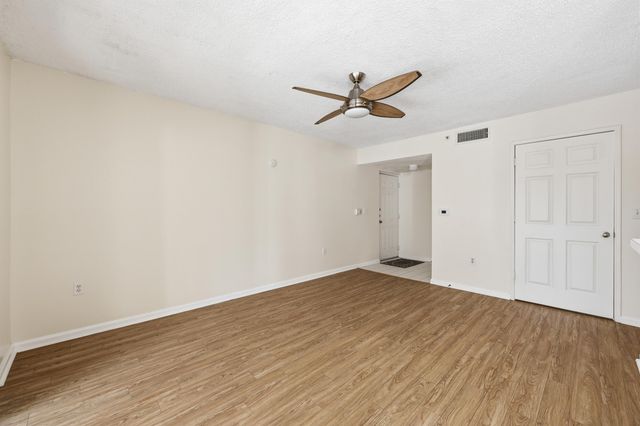 284 Village Boulevard 9209, Tequesta, FL 33469