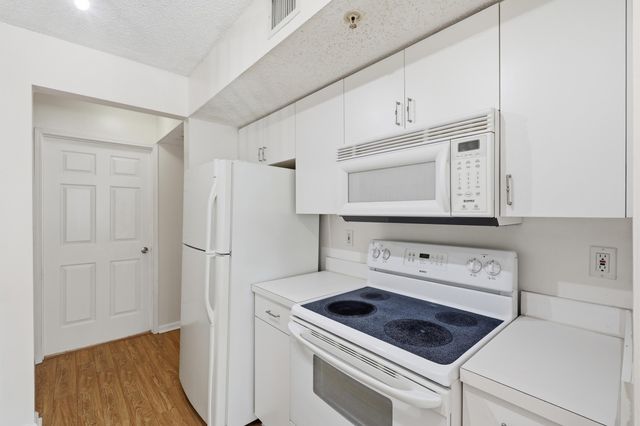 284 Village Boulevard 9209, Tequesta, FL 33469