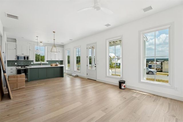 39 Lower Greenway, Carlton Landing, OK 74432