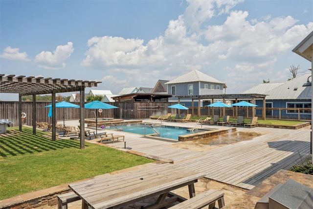 39 Lower Greenway, Carlton Landing, OK 74432