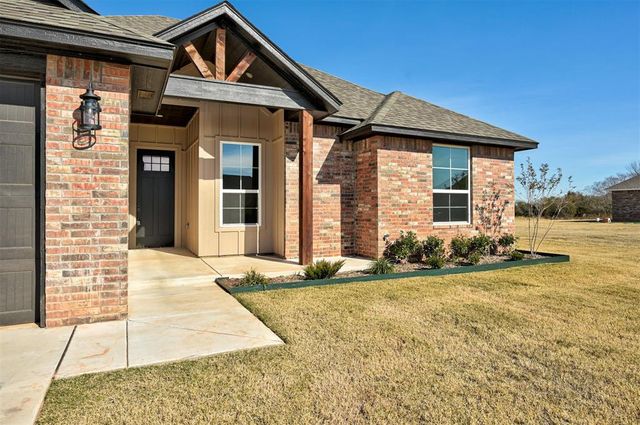 2086 Cash Court, Blanchard, OK 73010
