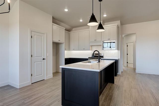 2086 Cash Court, Blanchard, OK 73010