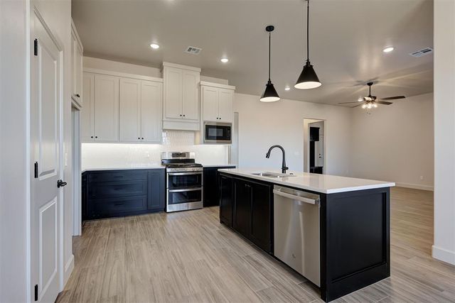 2086 Cash Court, Blanchard, OK 73010