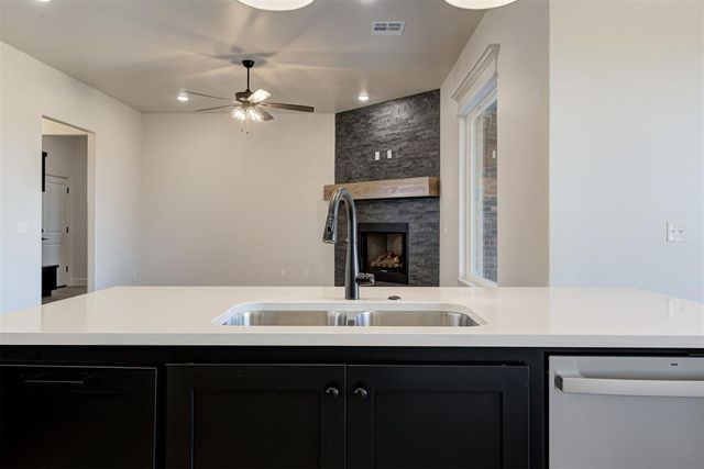 2086 Cash Court, Blanchard, OK 73010