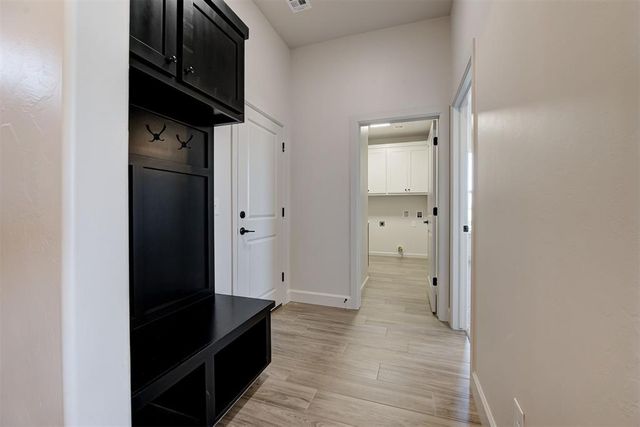 2086 Cash Court, Blanchard, OK 73010