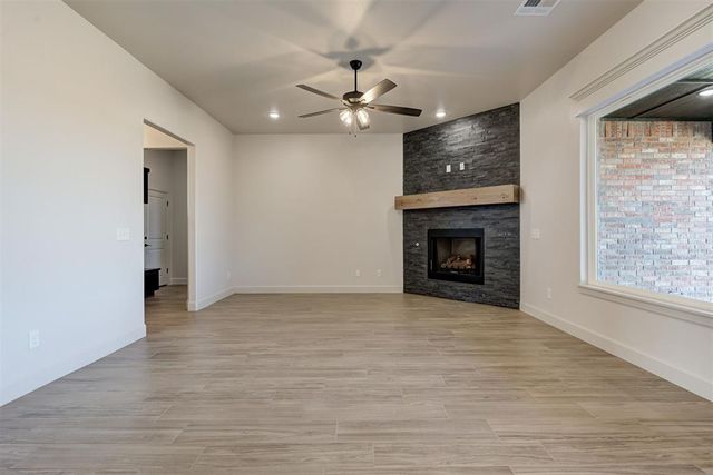 2086 Cash Court, Blanchard, OK 73010