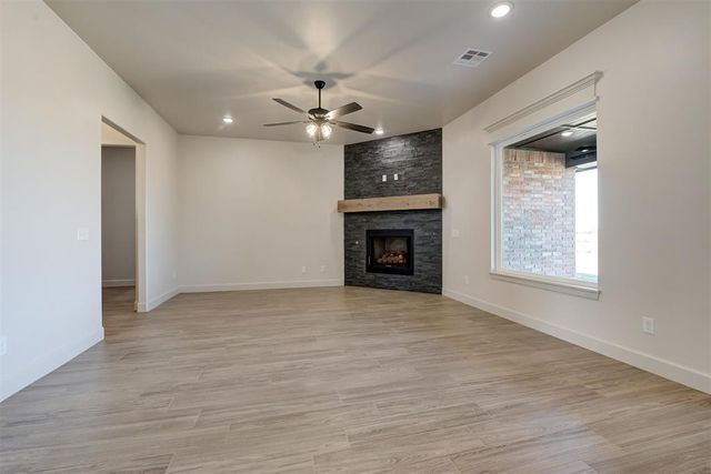 2086 Cash Court, Blanchard, OK 73010