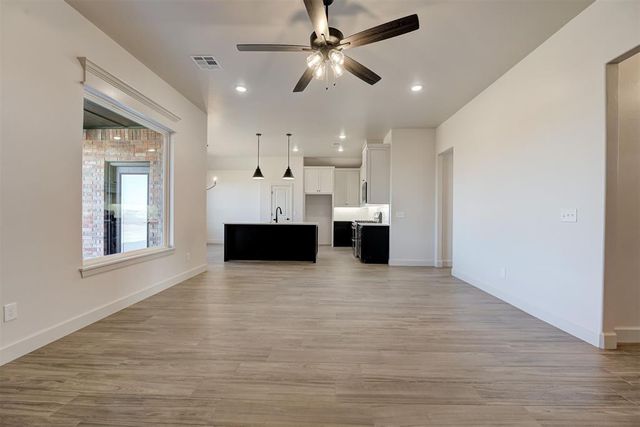 2086 Cash Court, Blanchard, OK 73010