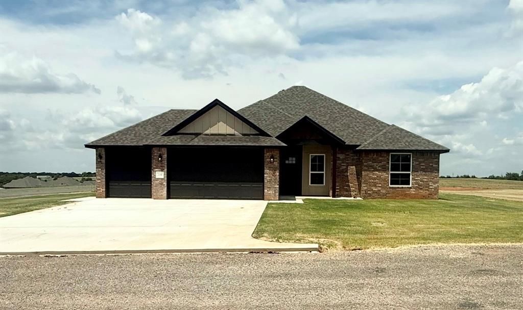 2086 Cash Court, Blanchard, OK 73010