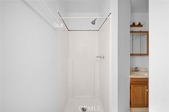 2526 Foothill Boulevard, La Crescenta, CA 91214