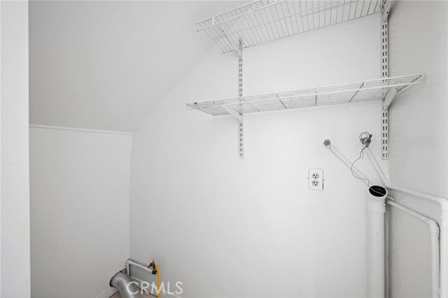 2526 Foothill Boulevard, La Crescenta, CA 91214