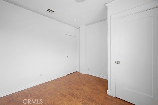 2526 Foothill Boulevard, La Crescenta, CA 91214