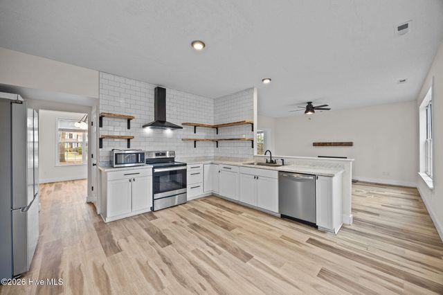 111 Dockside Drive, Jacksonville, NC 28546