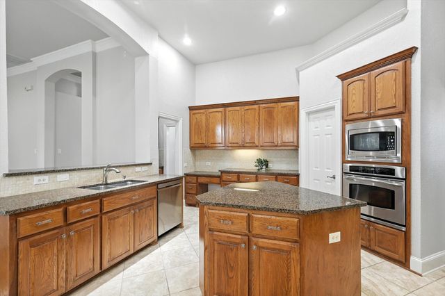 1620 Terrace Drive, Lantana, TX 76226