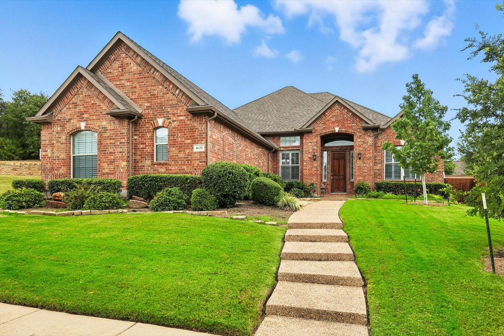 1620 Terrace Drive, Lantana, TX 76226