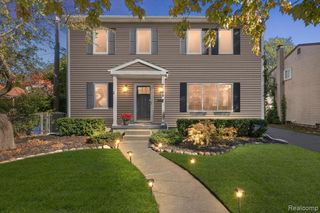 2540 Royal Avenue, Berkley, MI 48072