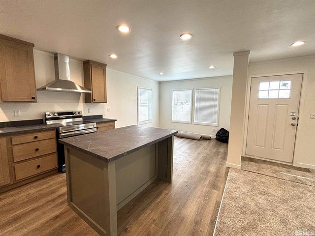 475 Camellia Way, Lovelock, NV 89419