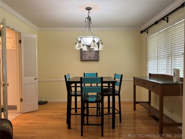 5925 E 50th Street, Tulsa, OK 74135