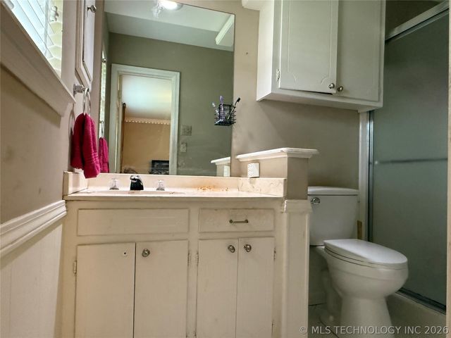 5925 E 50th Street, Tulsa, OK 74135