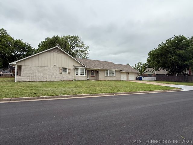 5925 E 50th Street, Tulsa, OK 74135