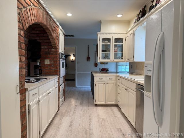 5925 E 50th Street, Tulsa, OK 74135