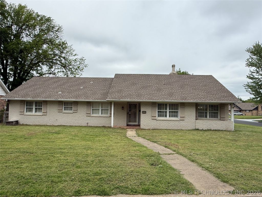 5925 E 50th Street, Tulsa, OK 74135