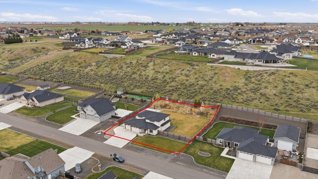 6729 Sandy Ridge Rd, Pasco, WA 99301