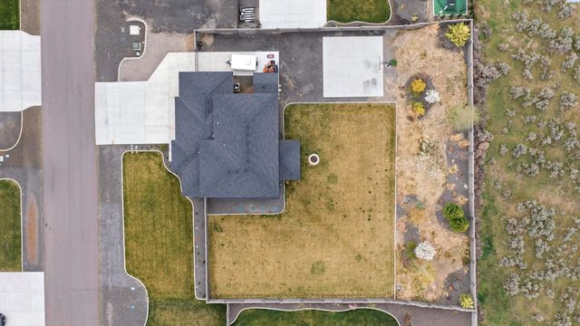 6729 Sandy Ridge Rd, Pasco, WA 99301