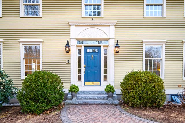 19 Old Milford Road, Amherst, NH 03031