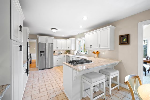 19 Old Milford Road, Amherst, NH 03031