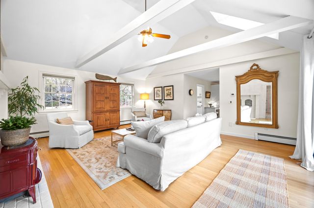 19 Old Milford Road, Amherst, NH 03031