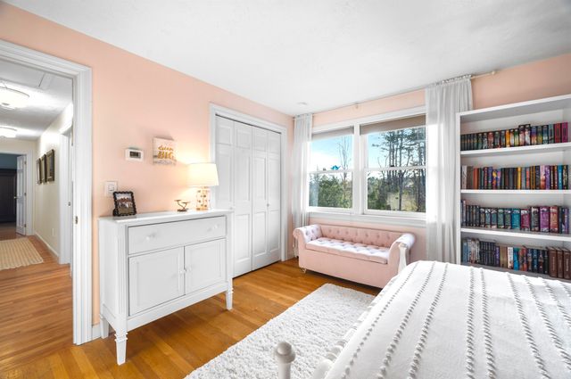 19 Old Milford Road, Amherst, NH 03031