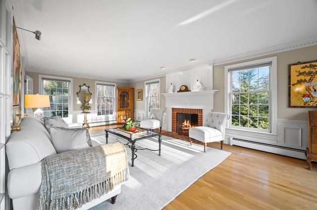 19 Old Milford Road, Amherst, NH 03031