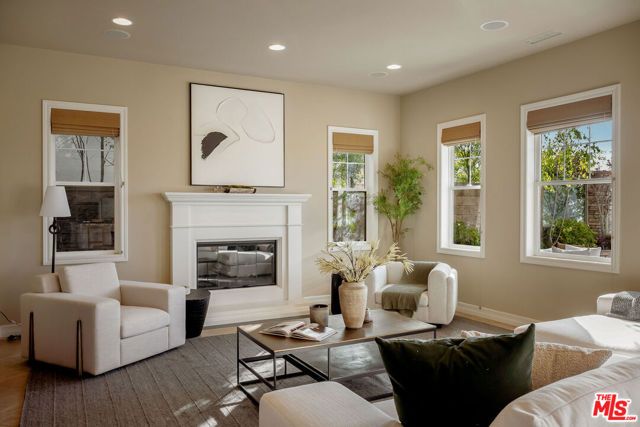 7583 Shore Cliff Drive, Los Angeles, CA 90045