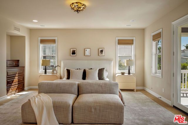 7583 Shore Cliff Drive, Los Angeles, CA 90045