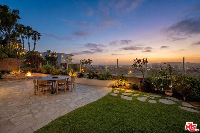 7583 Shore Cliff Drive, Los Angeles, CA 90045