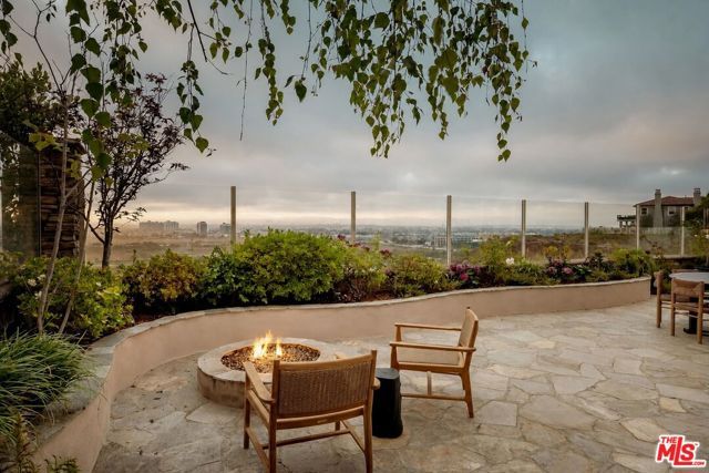7583 Shore Cliff Drive, Los Angeles, CA 90045