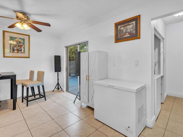 700 SW 5th Court, Hallandale Beach, FL 33009