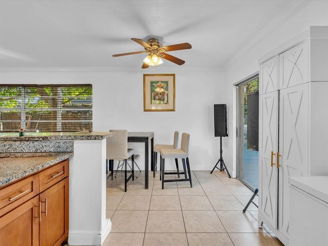 700 SW 5th Court, Hallandale Beach, FL 33009