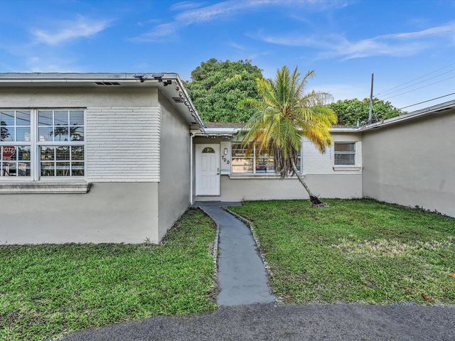 700 SW 5th Court, Hallandale Beach, FL 33009