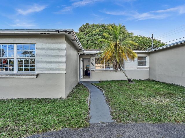 700 SW 5th Court, Hallandale Beach, FL 33009