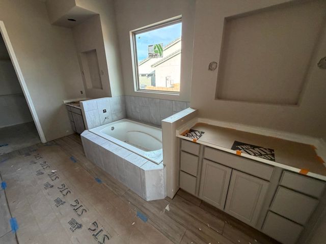 6708 Quivira Drive NW, Albuquerque, NM 87120