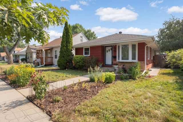 3740 Perry Avenue N, Robbinsdale, MN 55422