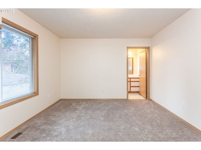 2431 Se 141ST Ave, Portland, OR 97233