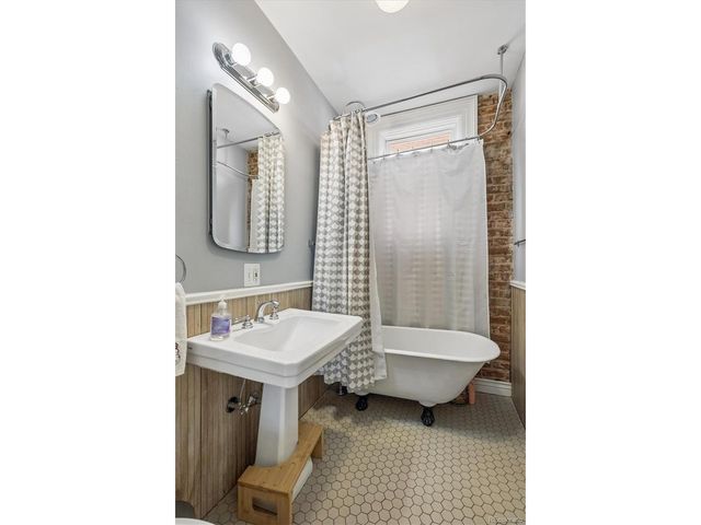 2422 N Williams St, Denver, CO 80205