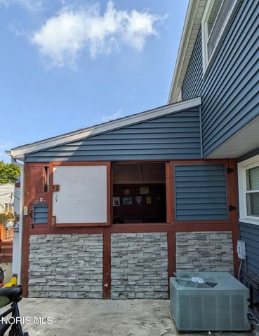 5203 Planet Avenue, Toledo, OH 43623